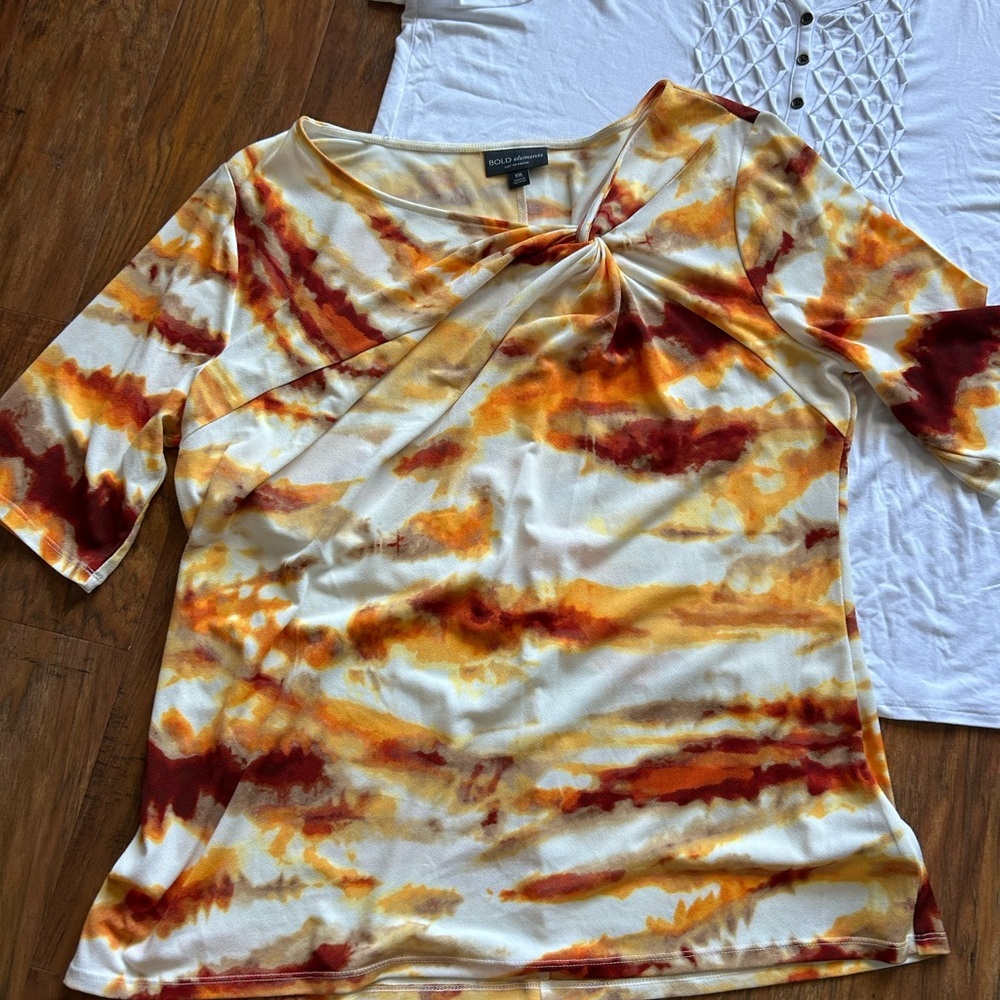 Women’s Blouses in White and Orange Short Sleeve Tops Bundle of Three XXL 2X - Picture 7 of 16